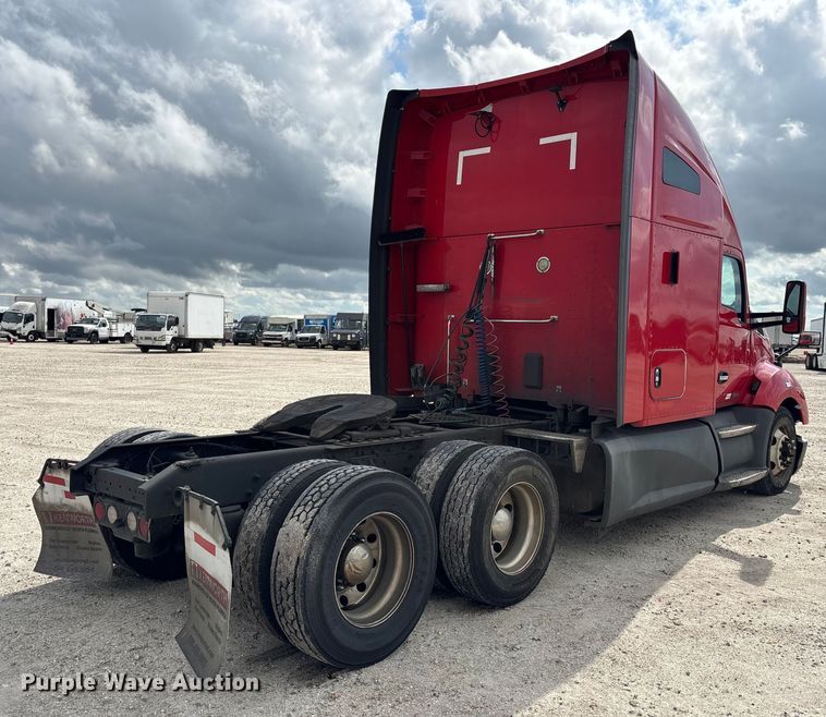 CAMIóN CAMAROTE 2019 KENWORTH