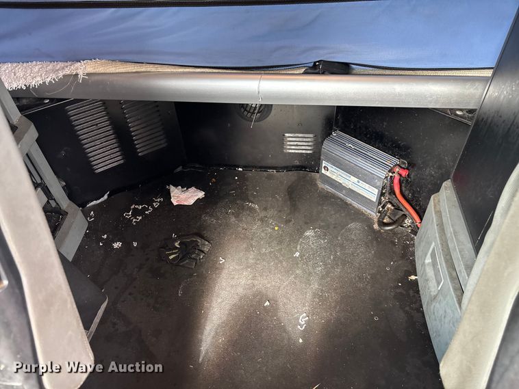 image for item YA1431 2019 Kenworth T680 semi truck