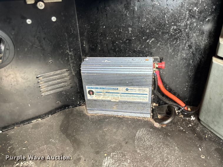 image for item YA1431 2019 Kenworth T680 semi truck