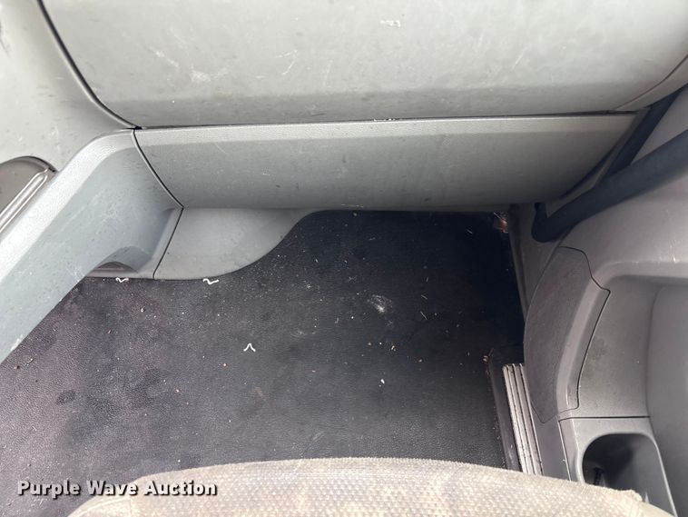 image for item YA1431 2019 Kenworth T680 semi truck