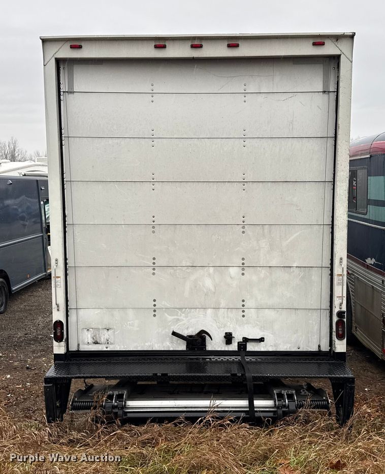 image for item YA1444 2018 Freightliner  Business Class M2 box truck