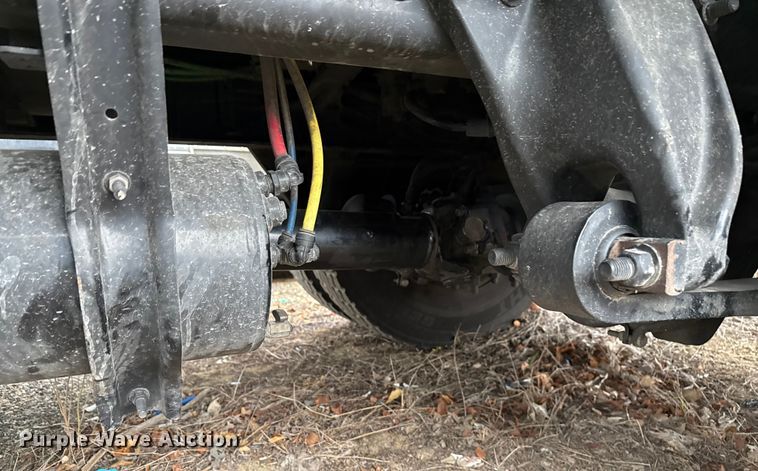 image for item YA1444 2018 Freightliner  Business Class M2 box truck