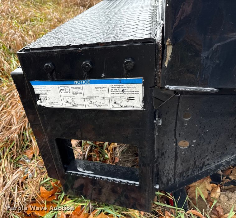 image for item YA1444 2018 Freightliner  Business Class M2 box truck