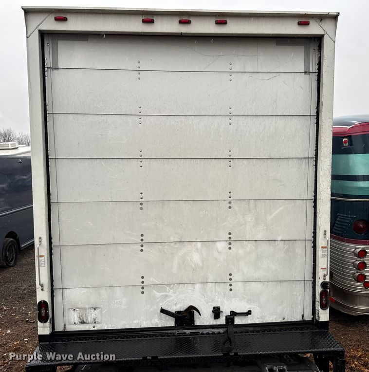 image for item YA1444 2018 Freightliner  Business Class M2 box truck