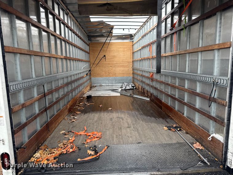 image for item YA1444 2018 Freightliner  Business Class M2 box truck