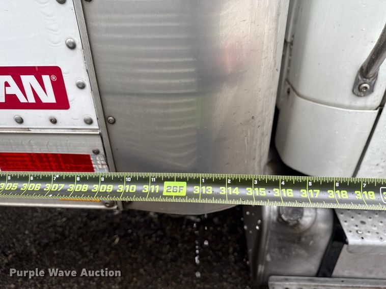 image for item YA1444 2018 Freightliner  Business Class M2 box truck