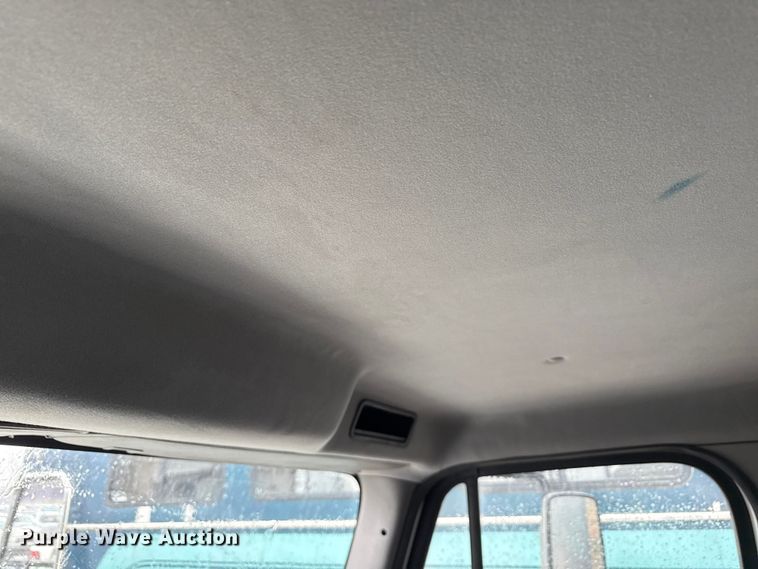 image for item YA1444 2018 Freightliner  Business Class M2 box truck