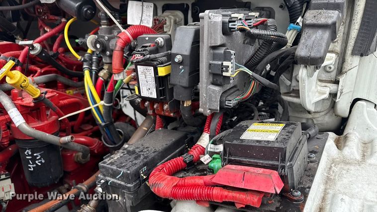 image for item YA1444 2018 Freightliner  Business Class M2 box truck