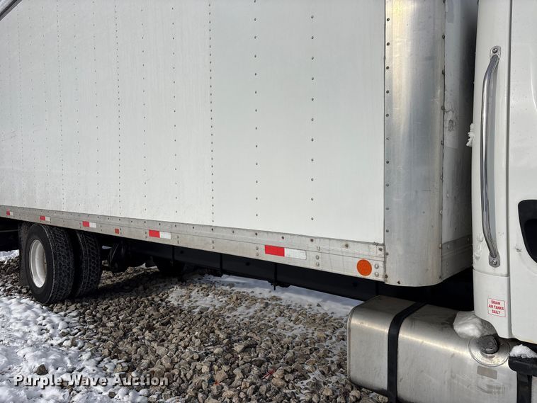 image for item YA1629 2018 Freightliner Business Class M2 box truck