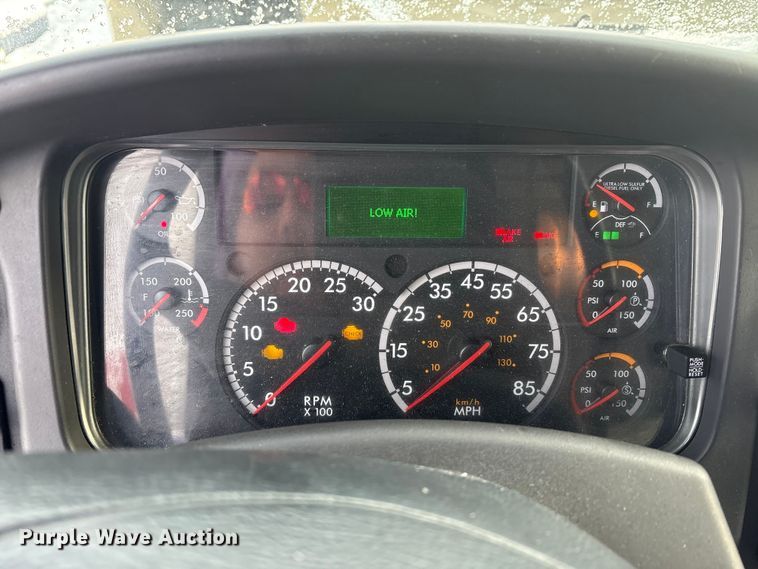 image for item YA1629 2018 Freightliner Business Class M2 box truck