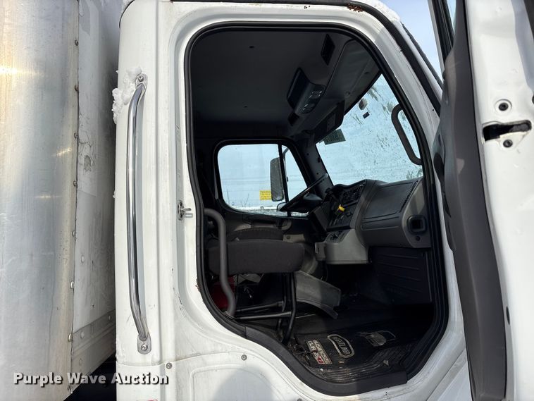 image for item YA1629 2018 Freightliner Business Class M2 box truck