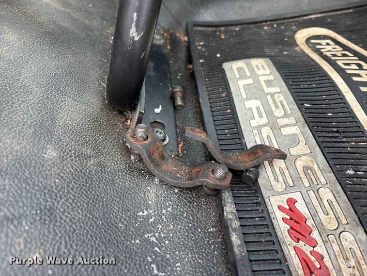 image for item YA1629 2018 Freightliner Business Class M2 box truck