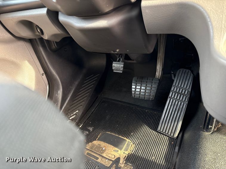 image for item YA1629 2018 Freightliner Business Class M2 box truck