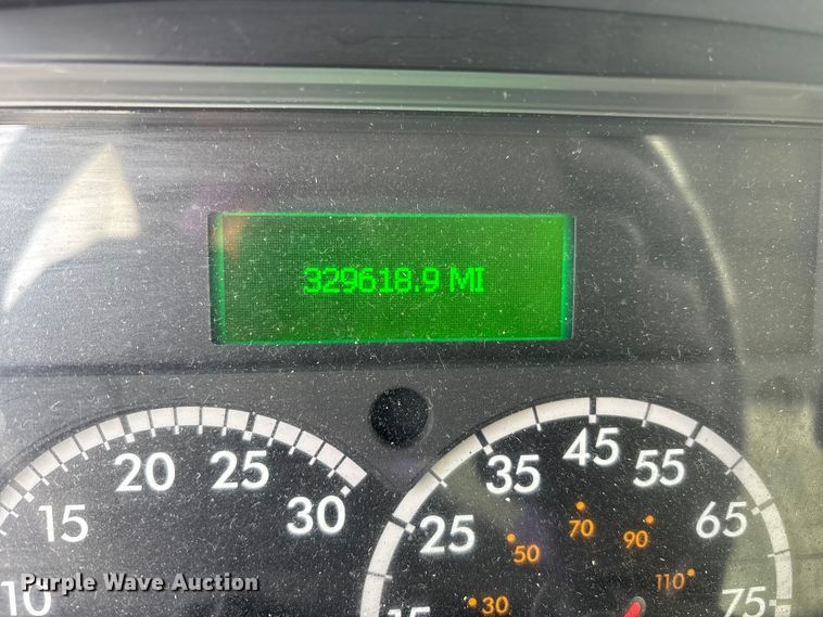 image for item YA1629 2018 Freightliner Business Class M2 box truck