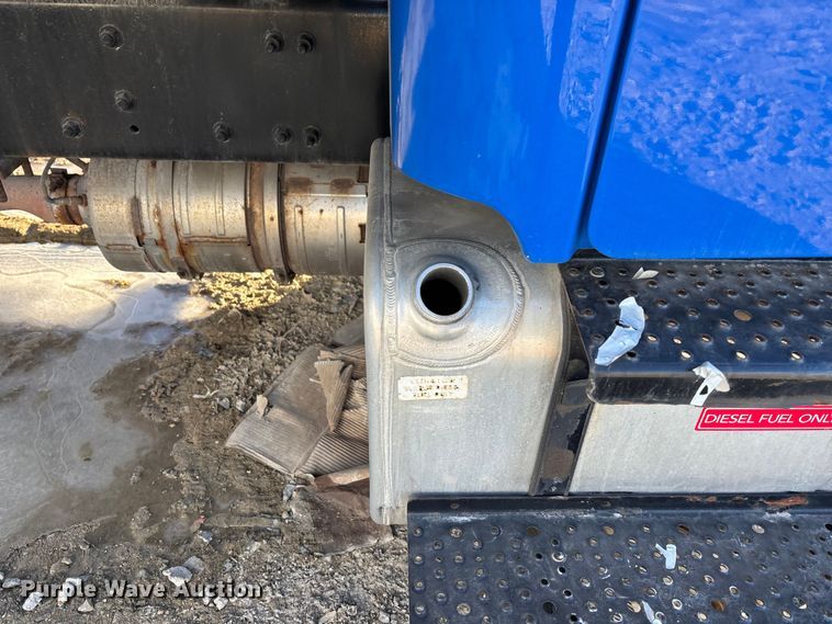 image for item YA1716 2018 Freightliner Business Class M2 box truck