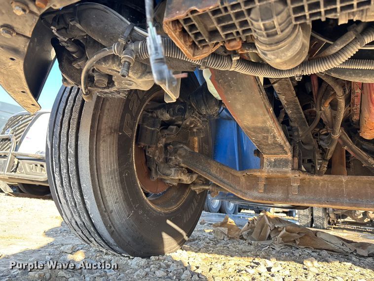 image for item YA1716 2018 Freightliner Business Class M2 box truck