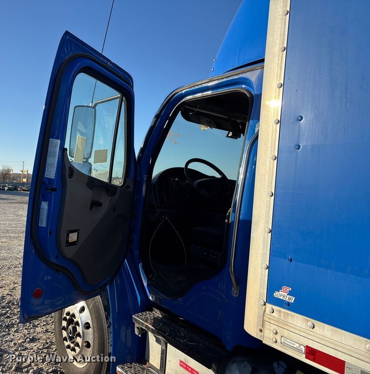 image for item YA1716 2018 Freightliner Business Class M2 box truck