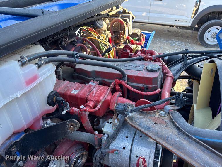 image for item YA1716 2018 Freightliner Business Class M2 box truck