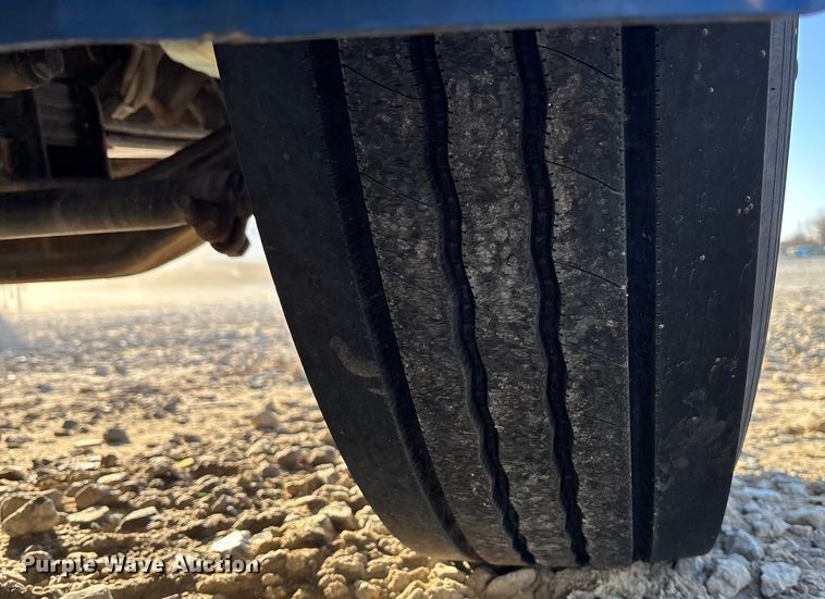 image for item YA1716 2018 Freightliner Business Class M2 box truck