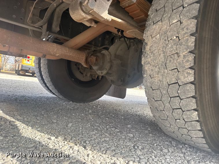 image for item DQ4171 2012 Blue Bird Bb Conventional school bus