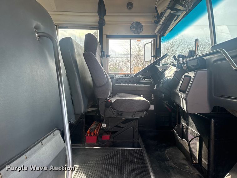 image for item DQ4171 2012 Blue Bird Bb Conventional school bus