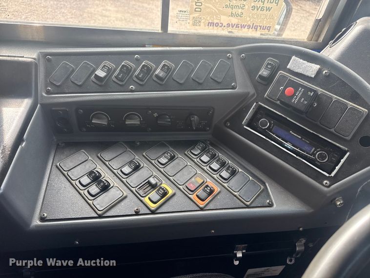 image for item DQ4171 2012 Blue Bird Bb Conventional school bus