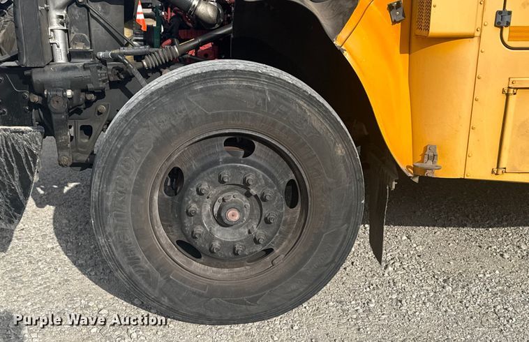 image for item DQ4171 2012 Blue Bird Bb Conventional school bus