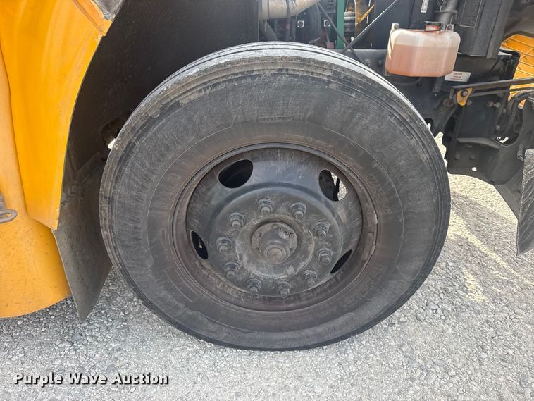 image for item DQ4171 2012 Blue Bird Bb Conventional school bus