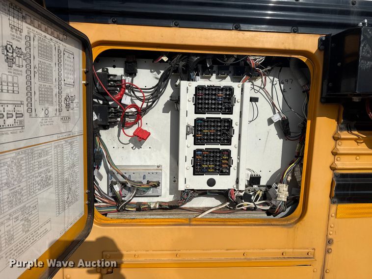 image for item DQ4172 2012 Blue Bird Bb Conventional school bus