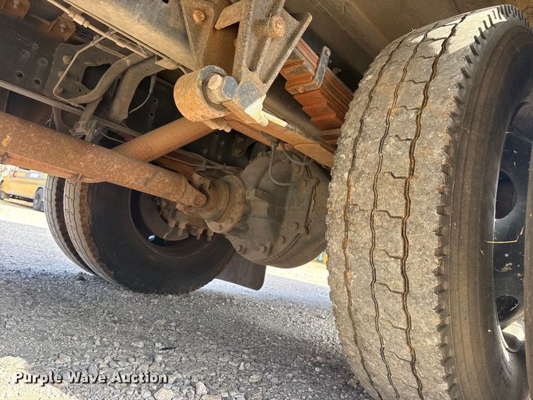 image for item DQ4172 2012 Blue Bird Bb Conventional school bus