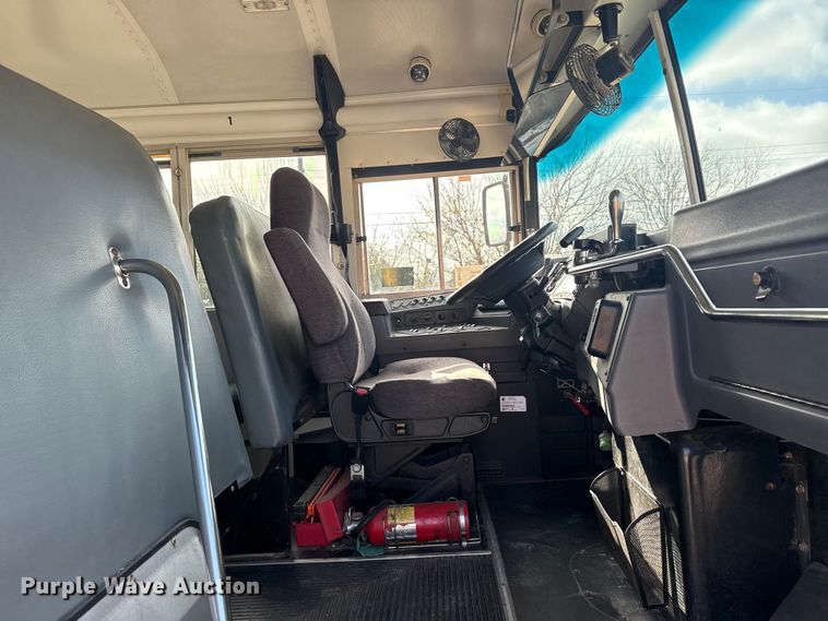 image for item DQ4172 2012 Blue Bird Bb Conventional school bus