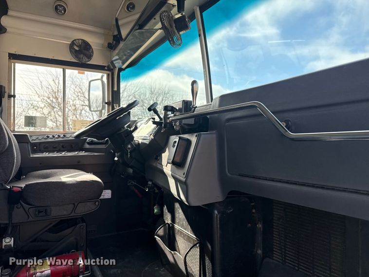 image for item DQ4172 2012 Blue Bird Bb Conventional school bus