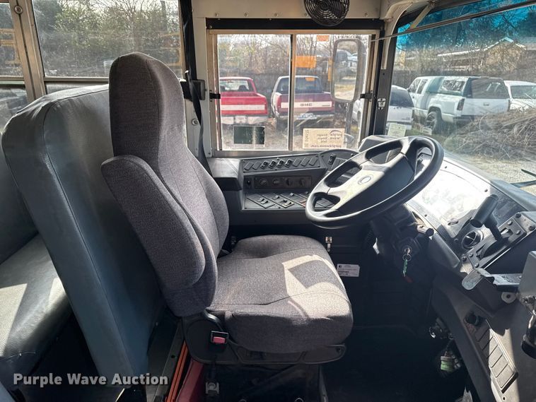 image for item DQ4172 2012 Blue Bird Bb Conventional school bus