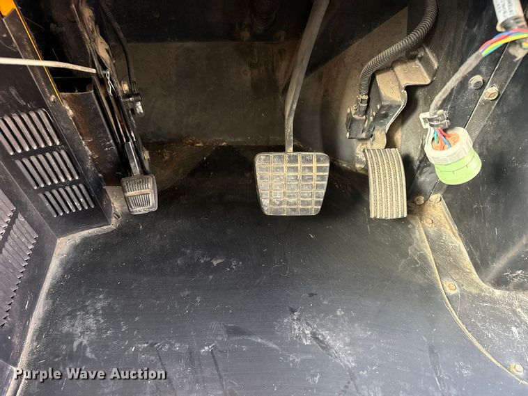 image for item DQ4172 2012 Blue Bird Bb Conventional school bus