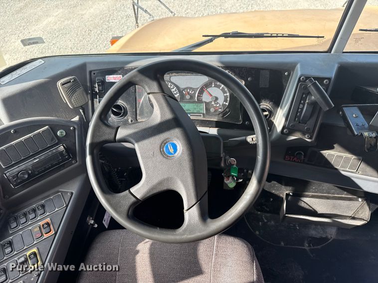 image for item DQ4172 2012 Blue Bird Bb Conventional school bus