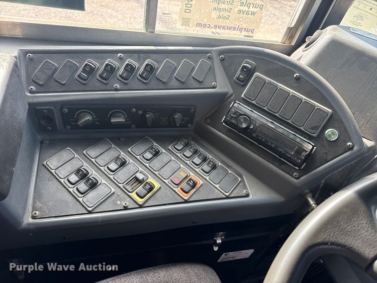 image for item DQ4172 2012 Blue Bird Bb Conventional school bus