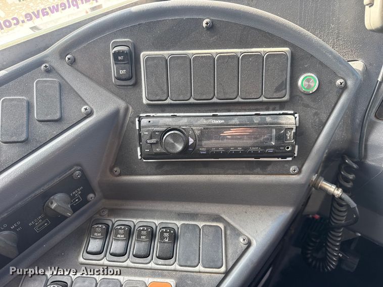 image for item DQ4172 2012 Blue Bird Bb Conventional school bus