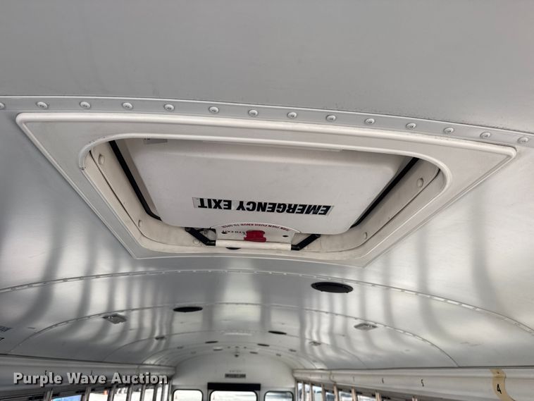 image for item DQ4172 2012 Blue Bird Bb Conventional school bus