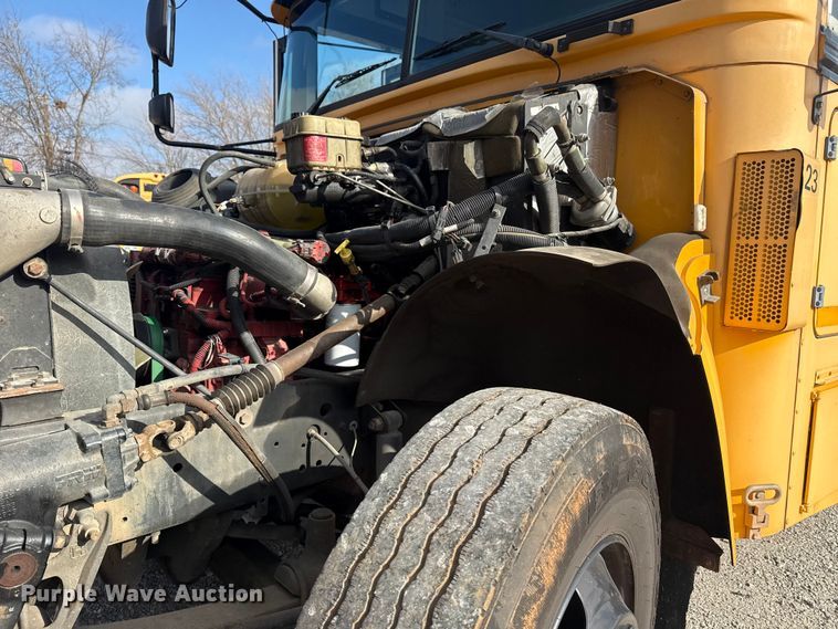 image for item DQ4172 2012 Blue Bird Bb Conventional school bus