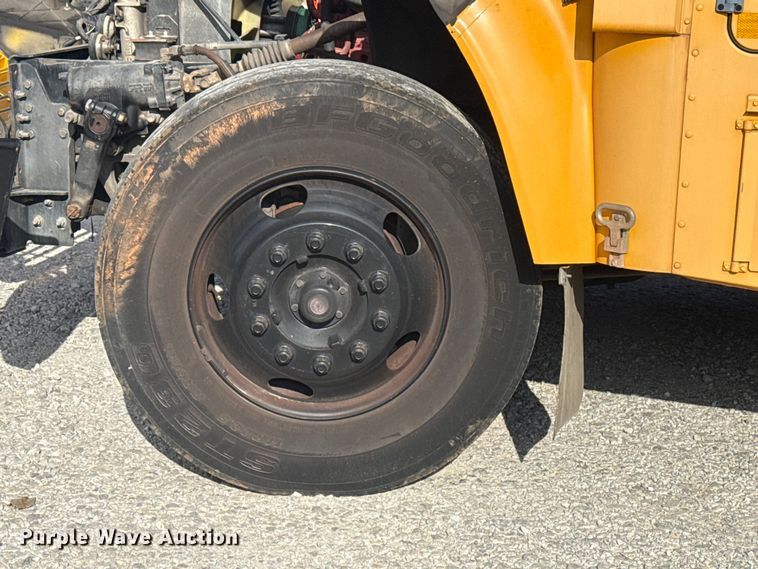 image for item DQ4172 2012 Blue Bird Bb Conventional school bus