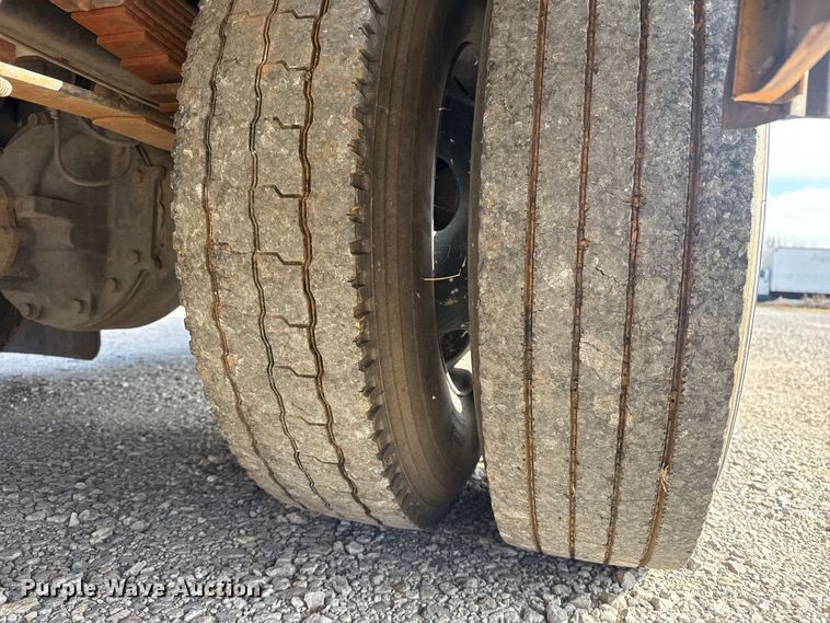 image for item DQ4172 2012 Blue Bird Bb Conventional school bus