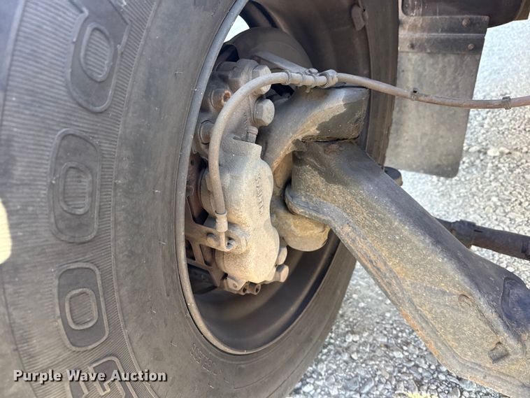 image for item DQ4174 2011 Blue Bird Bb Conventional school bus