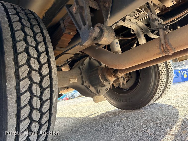 image for item DQ4174 2011 Blue Bird Bb Conventional school bus