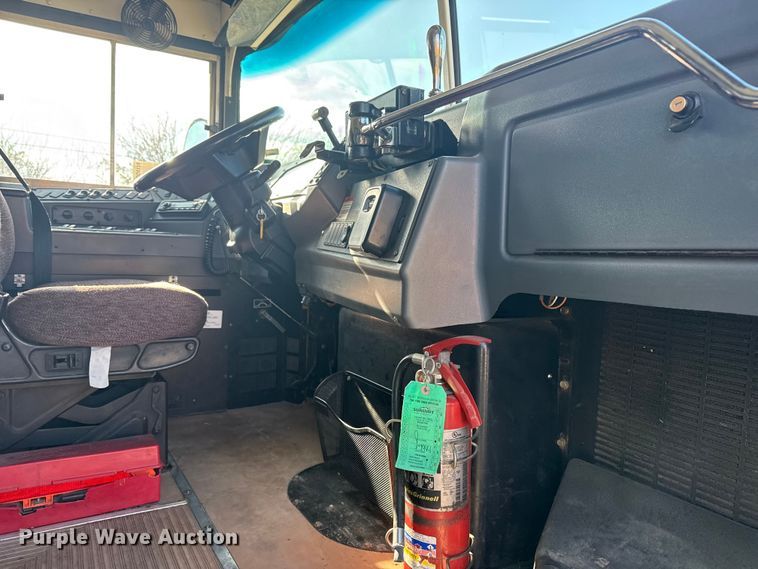 image for item DQ4174 2011 Blue Bird Bb Conventional school bus