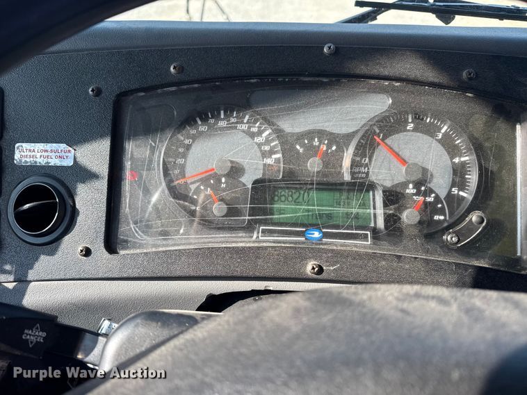 image for item DQ4174 2011 Blue Bird Bb Conventional school bus