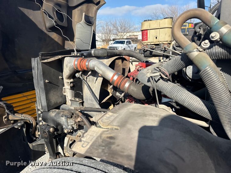 image for item DQ4174 2011 Blue Bird Bb Conventional school bus