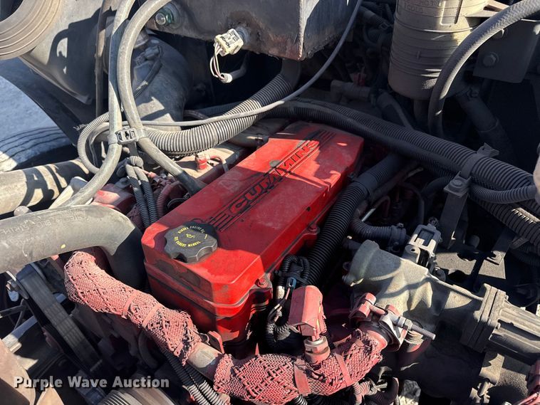 image for item DQ4174 2011 Blue Bird Bb Conventional school bus