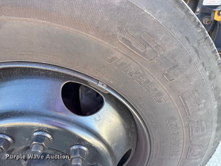 image for item DQ4174 2011 Blue Bird Bb Conventional school bus