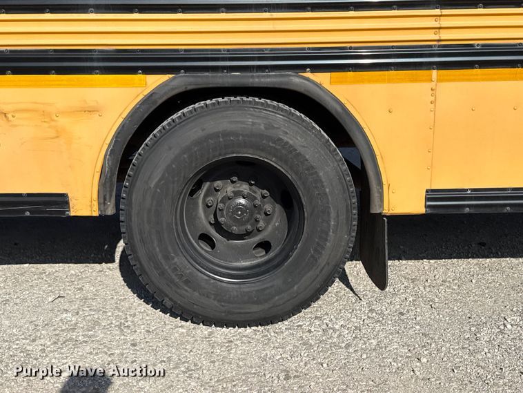 image for item DQ4174 2011 Blue Bird Bb Conventional school bus