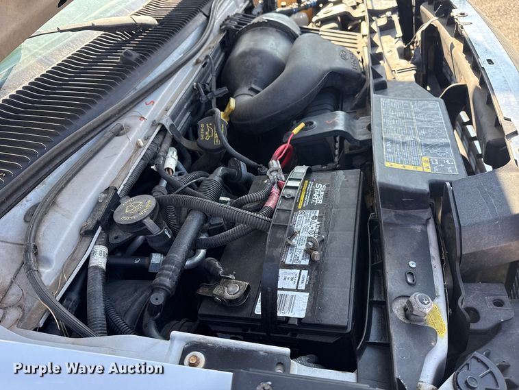 image for item DQ4175 2008 Ford E450 shuttle bus